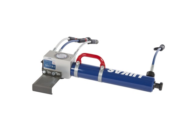 Lukas light rerailing frame for metro and tram